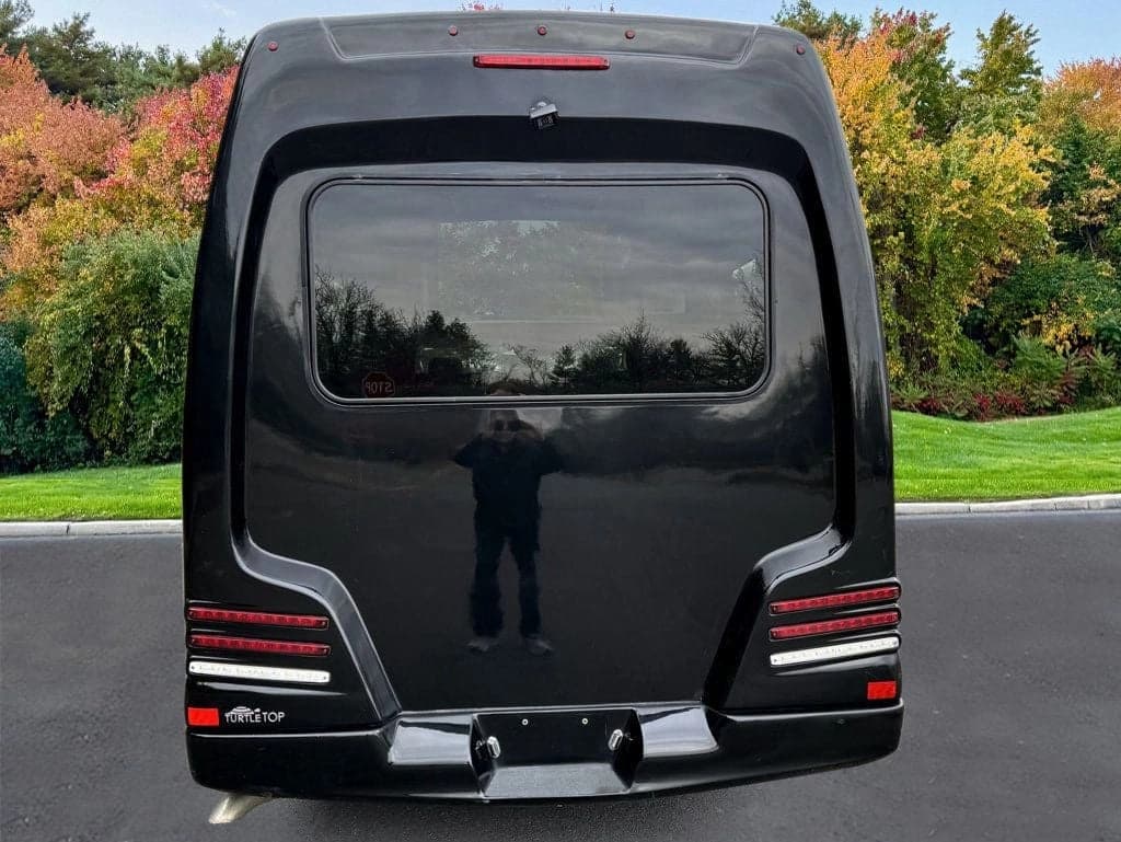 2021 Ford E-350 TurtleTop VanTerra  - Image 6