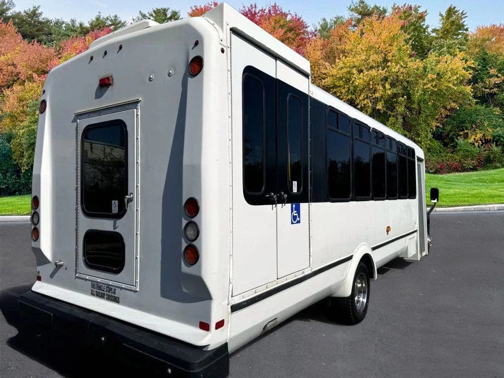 2017 Ford F-550 Wheelchair Shuttle Bus - Image 2