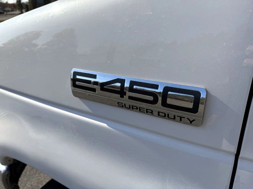 2016 Ford E-450 Eldorado Wheelchair Shuttle Bus - Image 15
