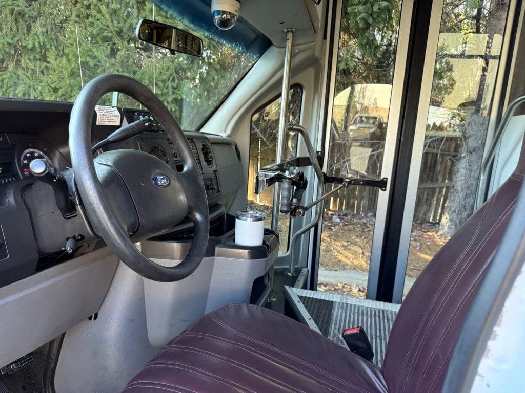 2016 Ford E-450 Eldorado Wheelchair Shuttle Bus - Image 18