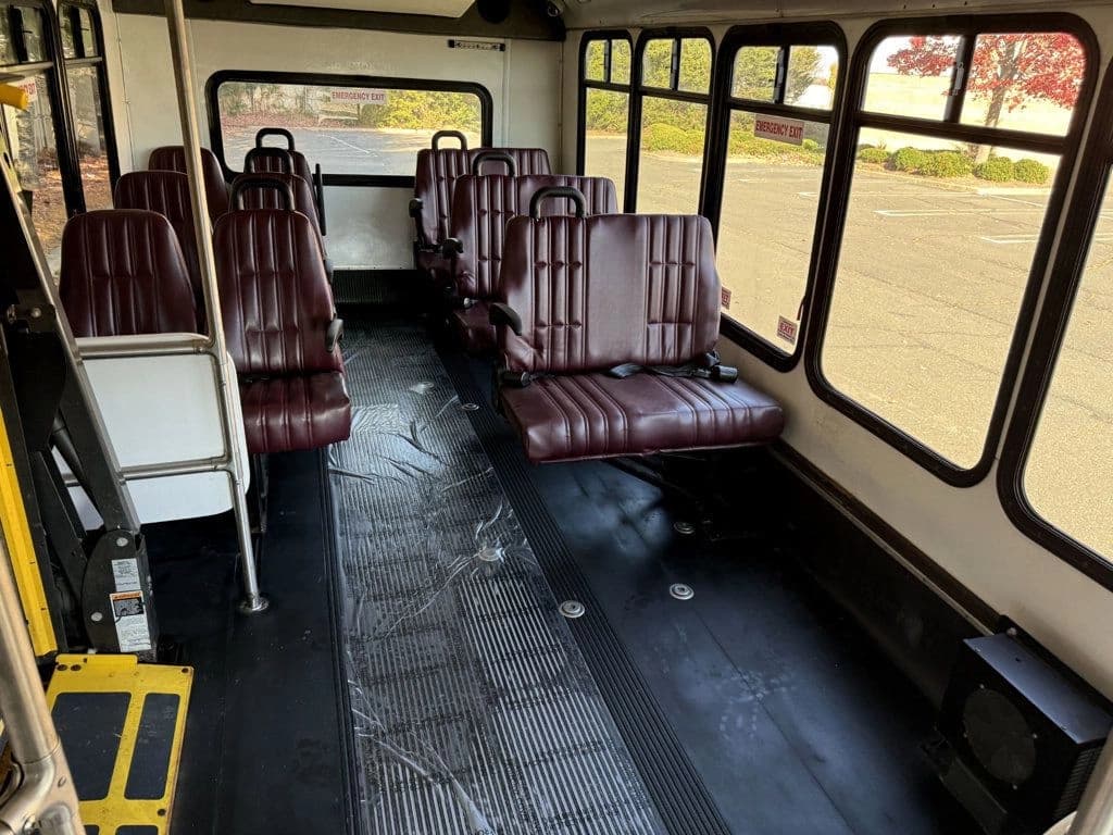 2016 Ford E-450 Eldorado Wheelchair Shuttle Bus - Image 24