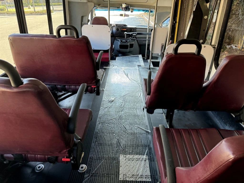2016 Ford E-450 Eldorado Wheelchair Shuttle Bus - Image 27