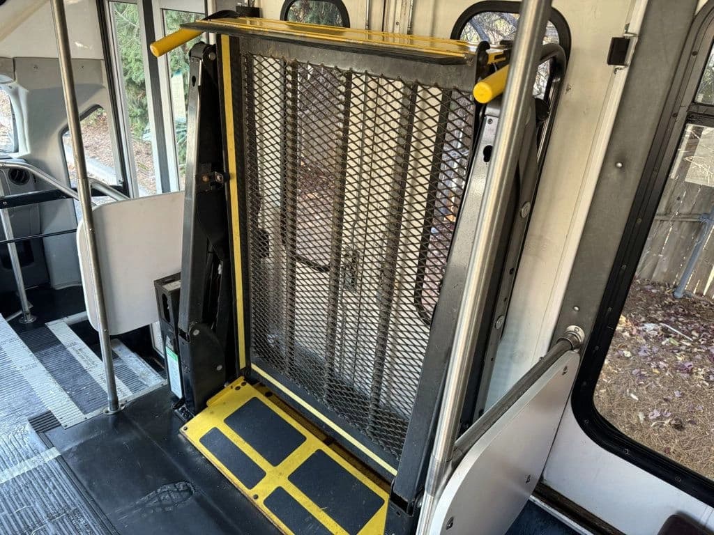 2016 Ford E-450 Eldorado Wheelchair Shuttle Bus - Image 42