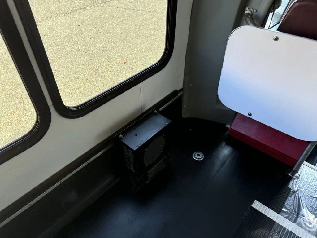 2016 Ford E-450 Eldorado Wheelchair Shuttle Bus - Image 43