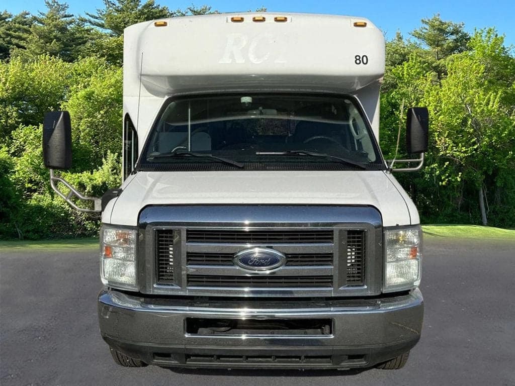 2017 Ford E-450 Eldorado Wheelchair Shuttle Bus - Image 3