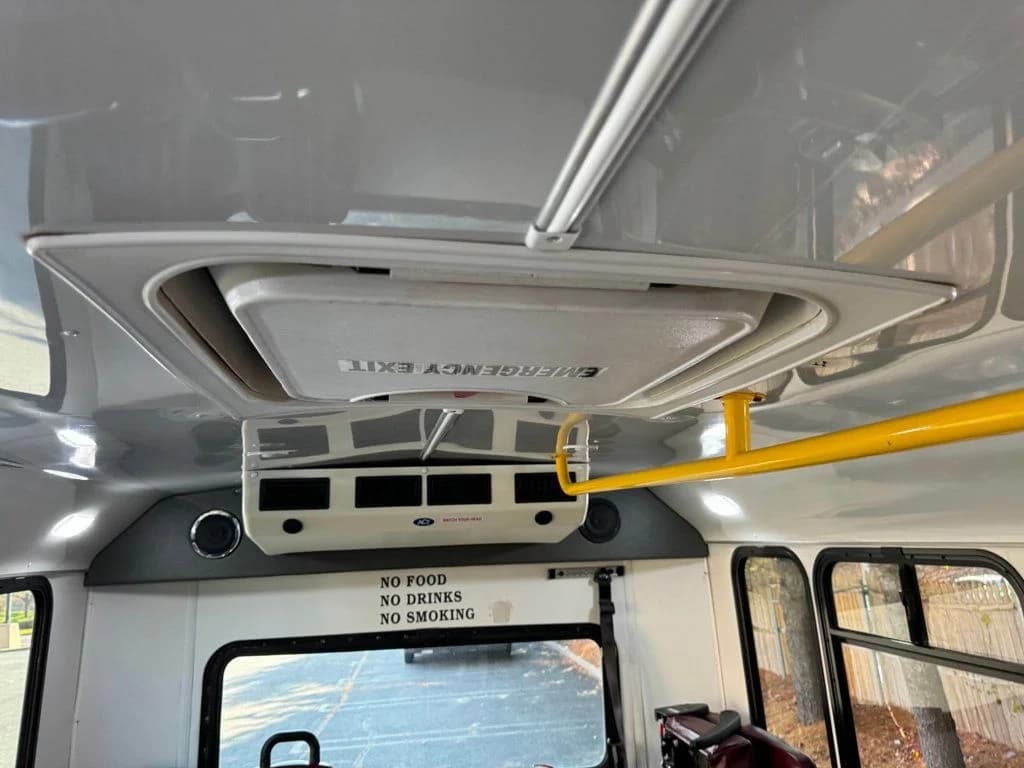 2017 Ford E-450 Eldorado Wheelchair Shuttle Bus - Image 35