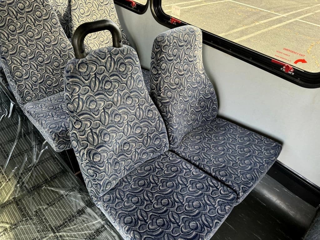 2013 Ford E-450 Shuttle Bus - Image 26