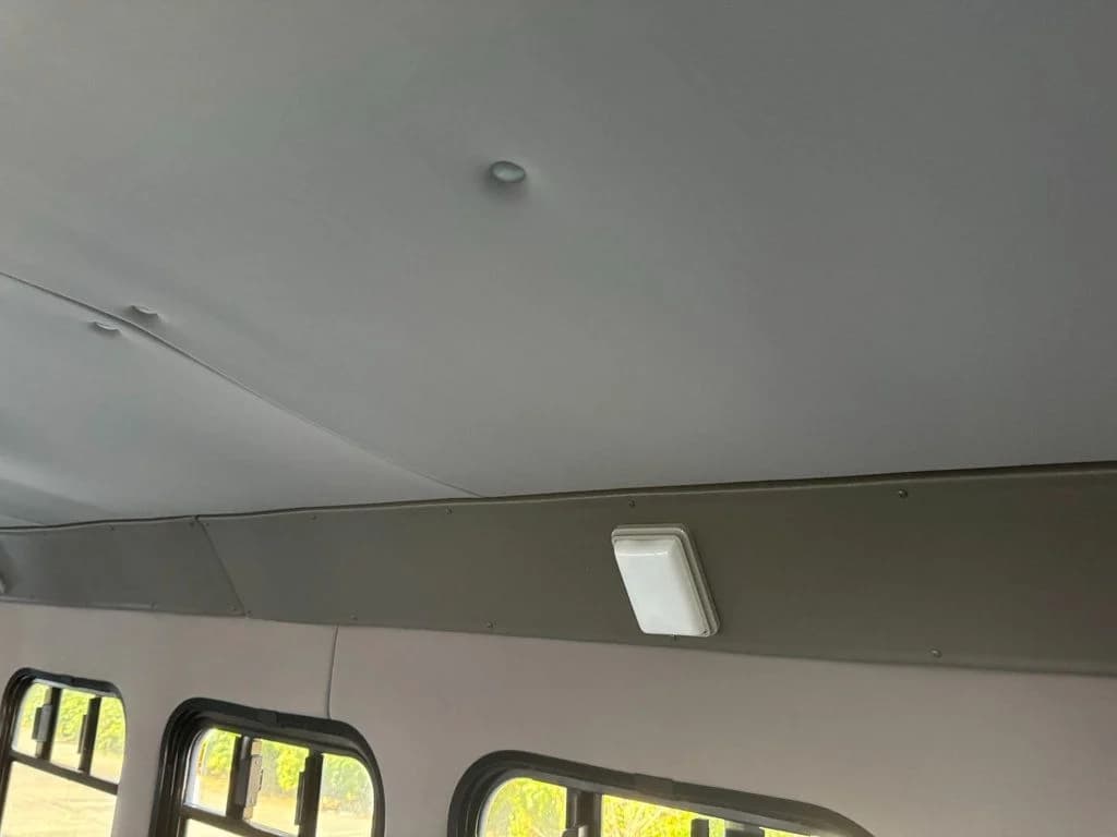 2013 Ford E-450 Wheelchair Shuttle Bus - Image 34