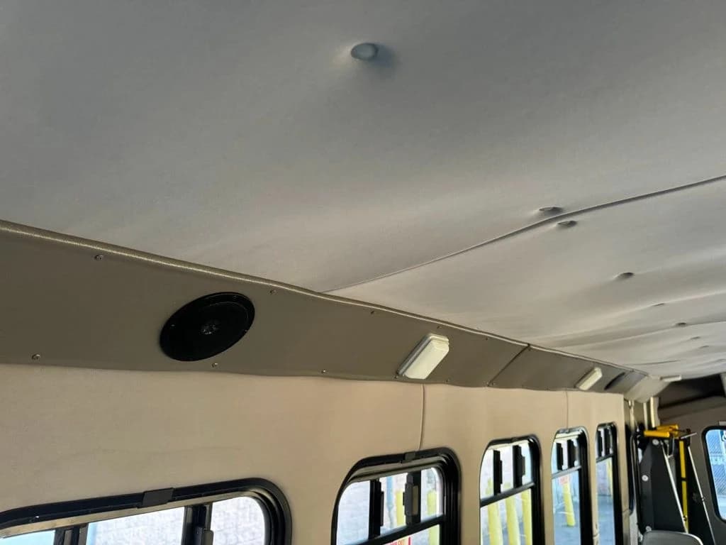 2013 Ford E-450 Wheelchair Shuttle Bus - Image 36