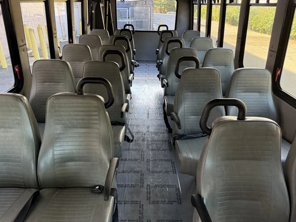 2013 Ford E-450 Wheelchair Shuttle Bus - Image 5
