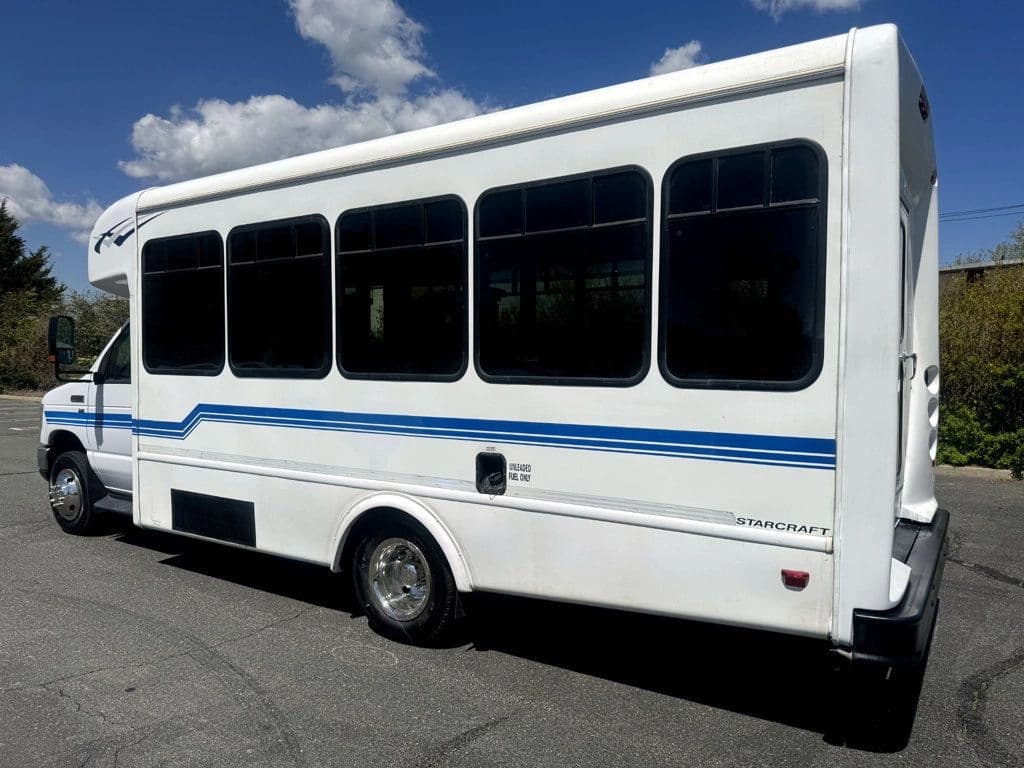 2014 Ford E-350 Wheelchair Shuttle Bus - Image 14
