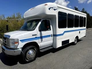 2014 Ford E-350 bus