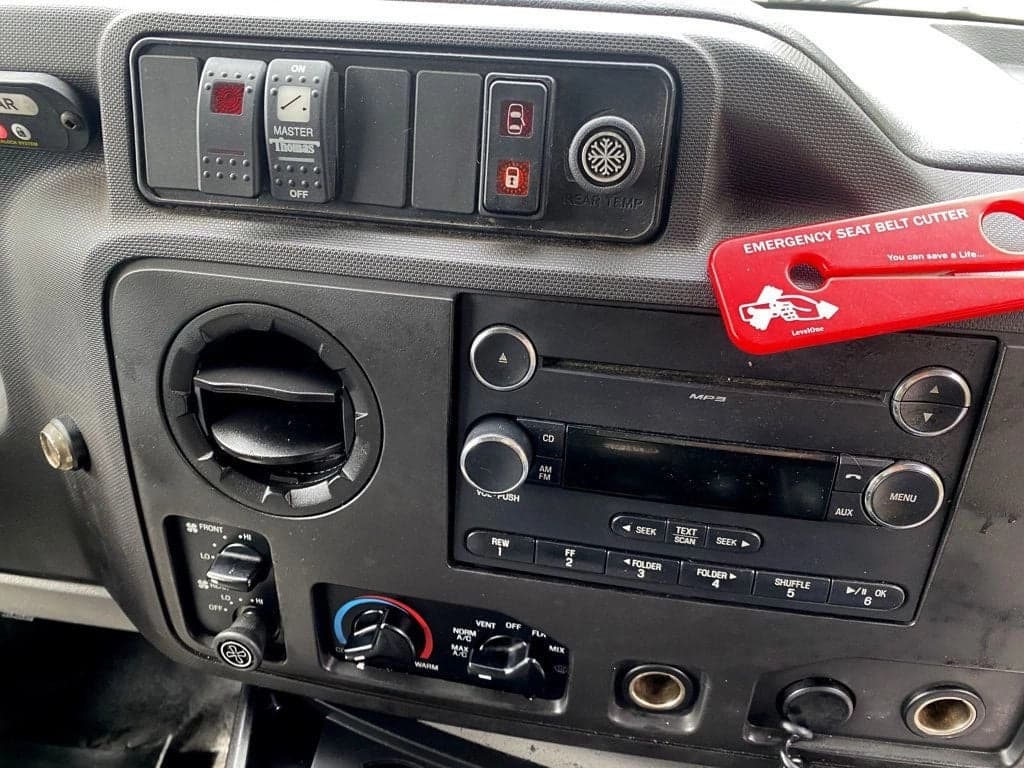 2014 Ford E-350 Wheelchair Shuttle Bus - Image 30