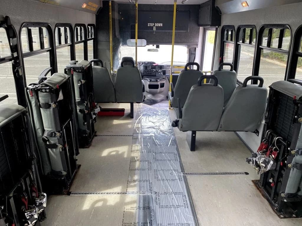 2014 Ford E-350 Wheelchair Shuttle Bus - Image 8