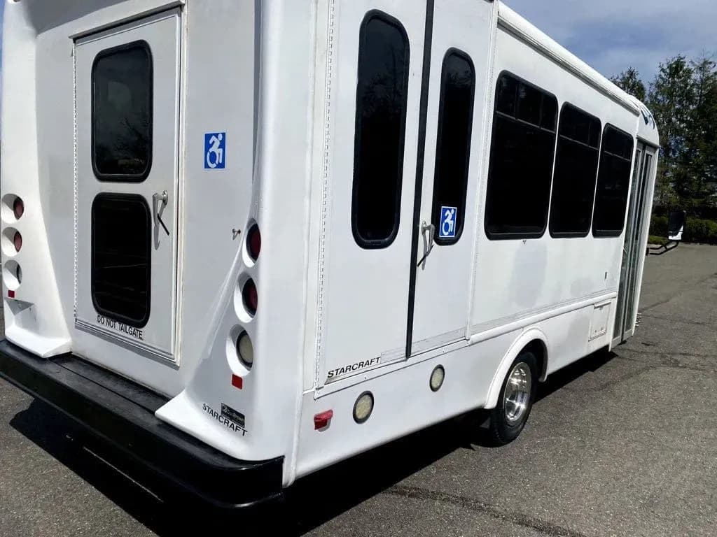 2014 Ford E-350 Wheelchair Shuttle Bus - Image 5