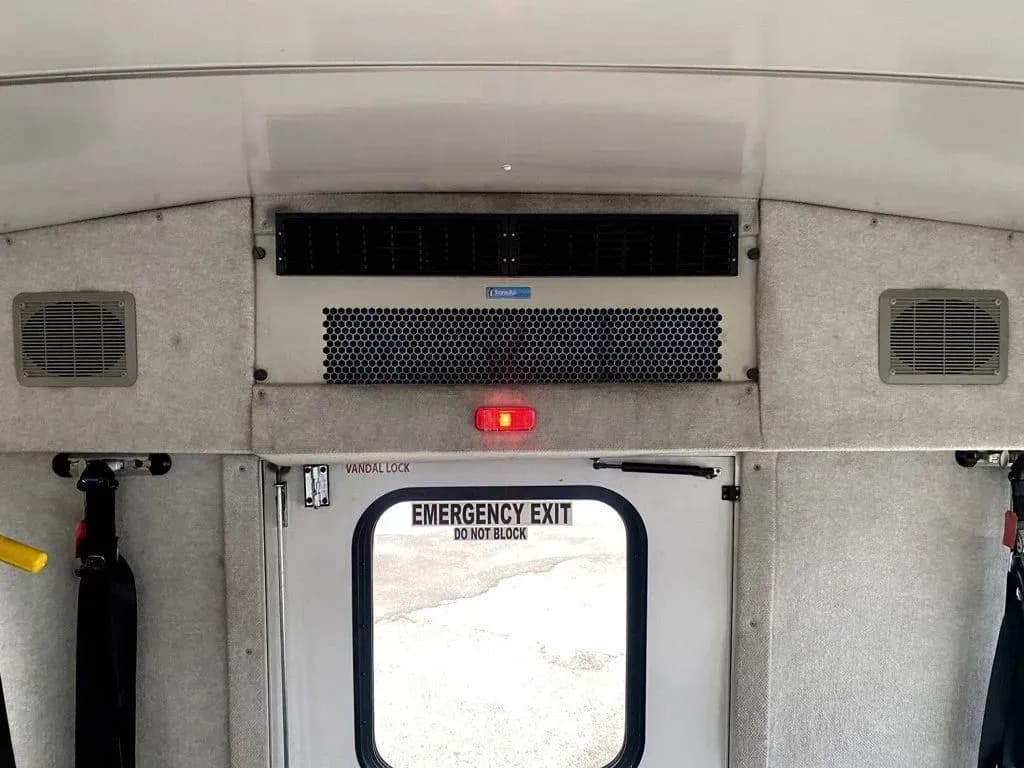 2014 Ford E-350 Wheelchair Shuttle Bus - Image 36