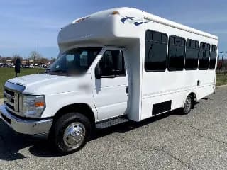 2014 Ford E-350 bus