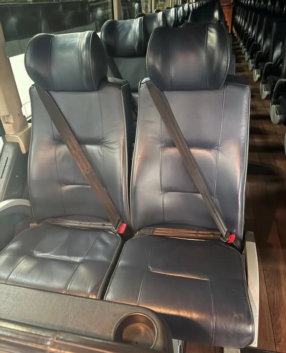 2017 Prevost H3-45 Coach - Image 11