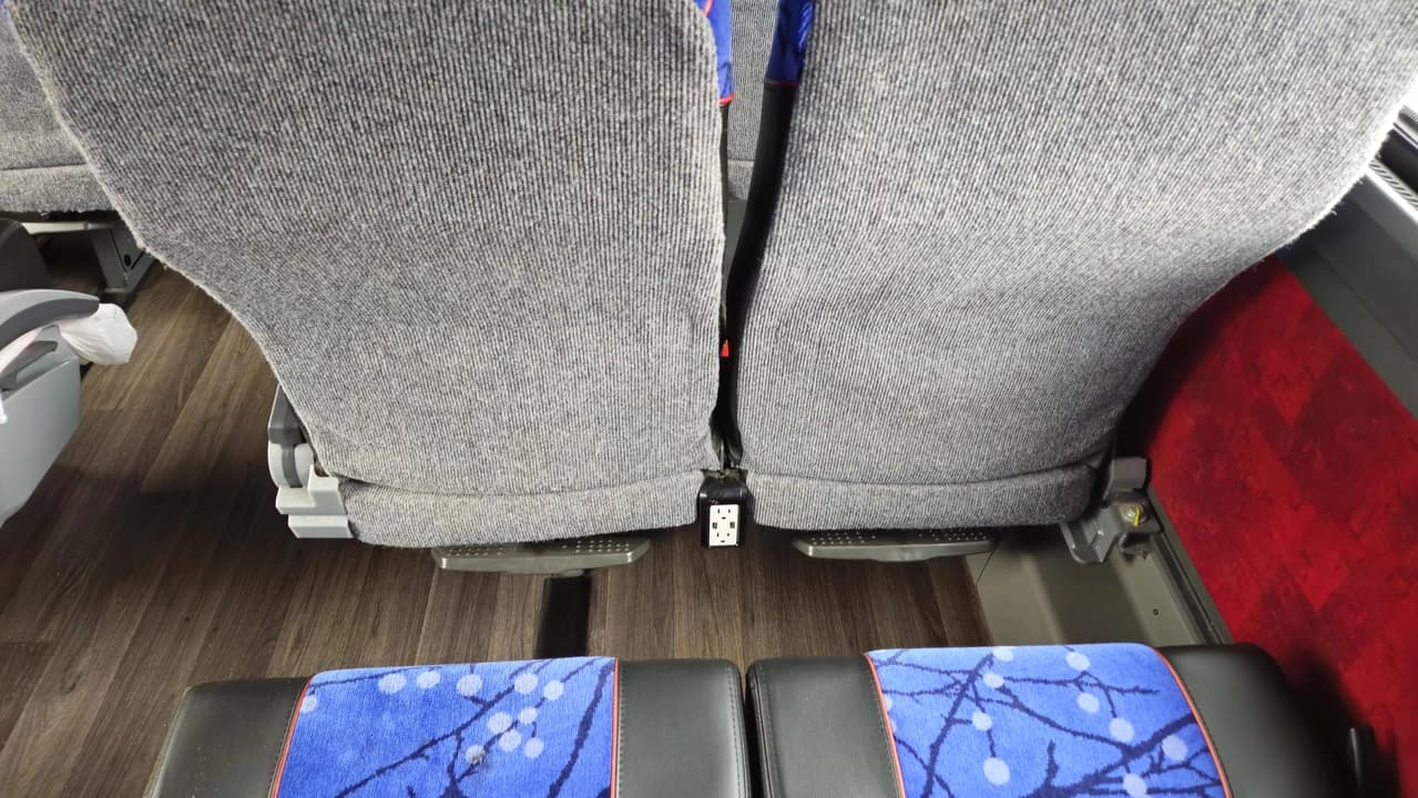 2020 Prevost H3-45 Coach Bus - Image 11