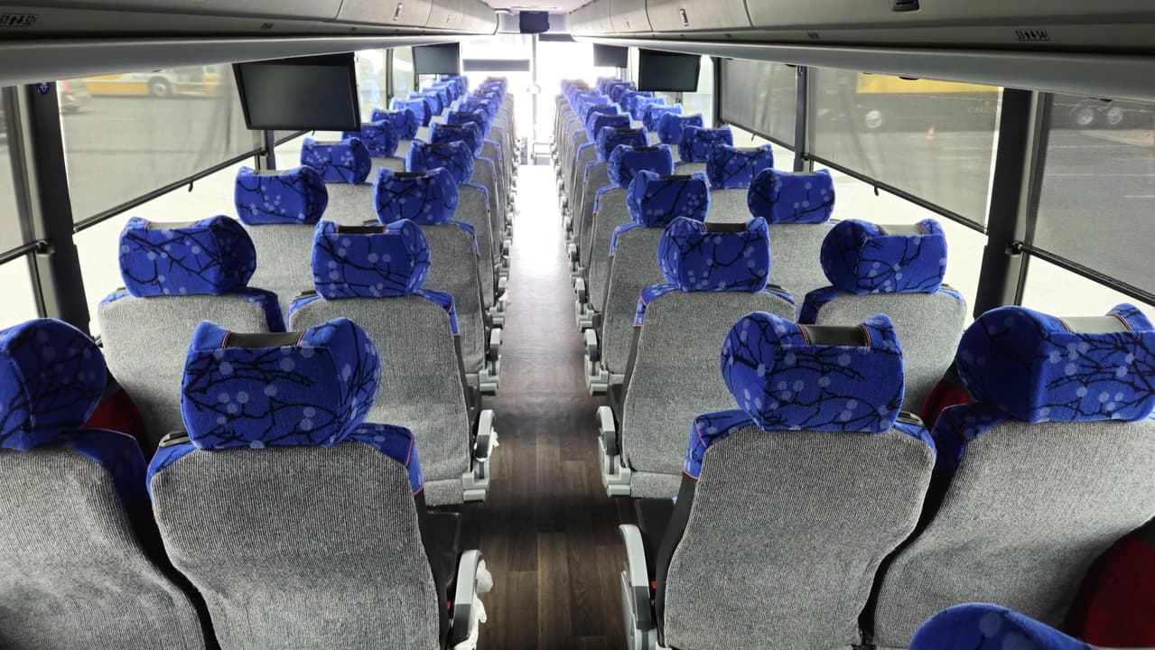 2020 Prevost H3-45 Coach Bus - Image 9