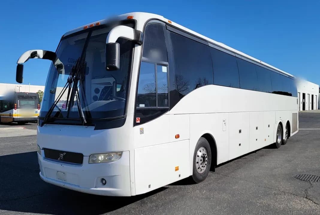 2017 Volvo 9700 WCL Coach - Image 2