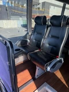 2015 Prevost H3-45 WCL Coach - Image 10