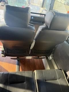 2015 Prevost H3-45 WCL Coach - Image 11