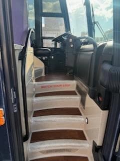 2015 Prevost H3-45 WCL Coach - Image 5