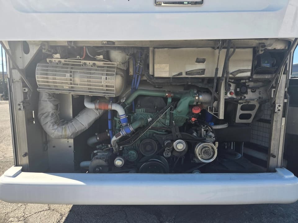 2020 Prevost H3-45 Coach - Image 5