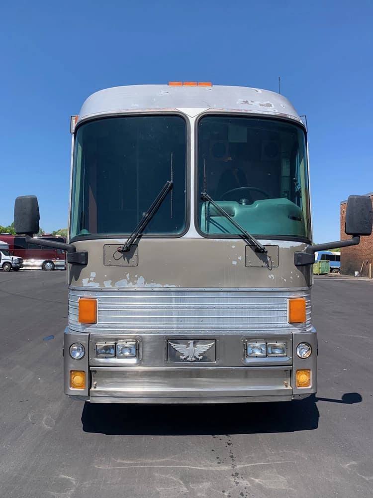 1993 Eagle Model 15 Motorcoach - Image 8