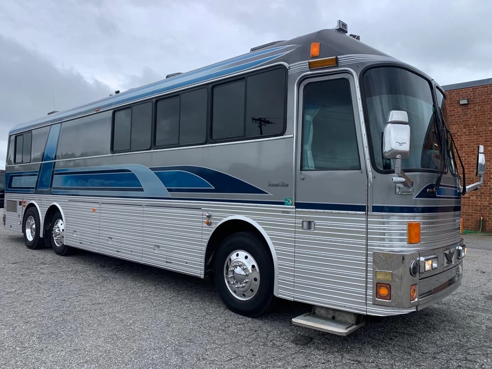 1989 Eagle Model 15 bus