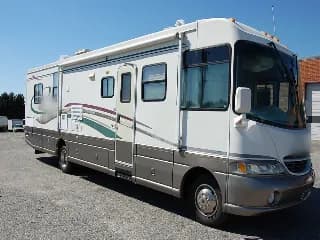 2000 Coachman Santara bus