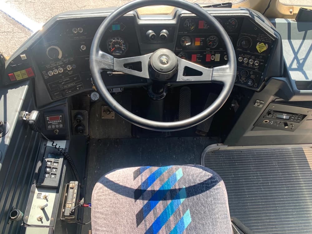 1996 Eagle Model 15 Coach Bus - Image 10