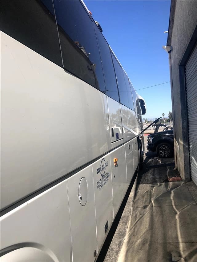 2016 Irizar 45 Coach Bus - Image 13