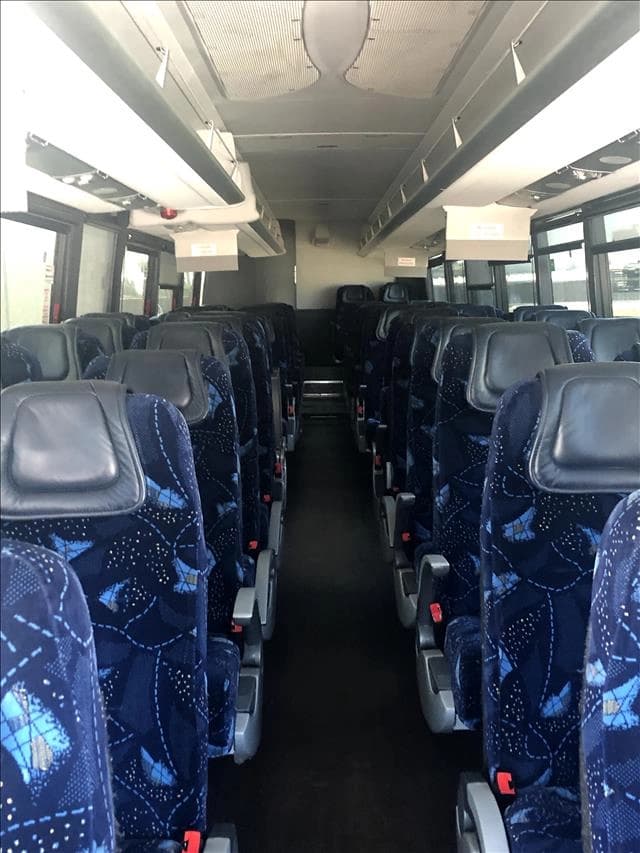 2016 Irizar 45 Coach Bus - Image 7