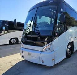 2018 Motor Coach Industries J4500 bus