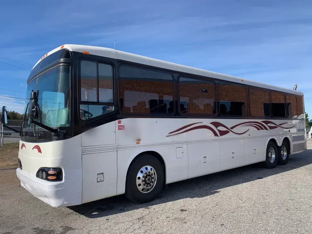 2001 Bluebird LTC40 Coach Bus - Image 7