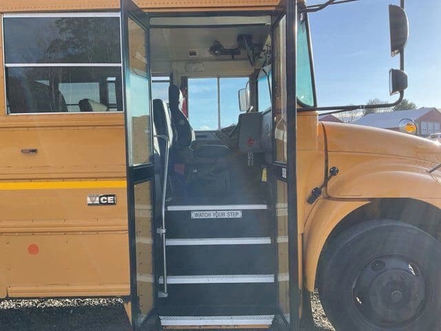 2016 International IC School Bus - Image 5