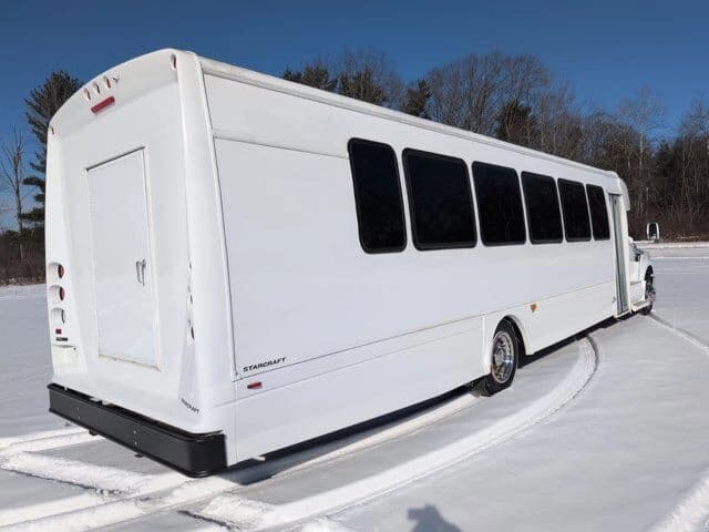 2018 Ford Starcraft Shuttle Bus - Image 3
