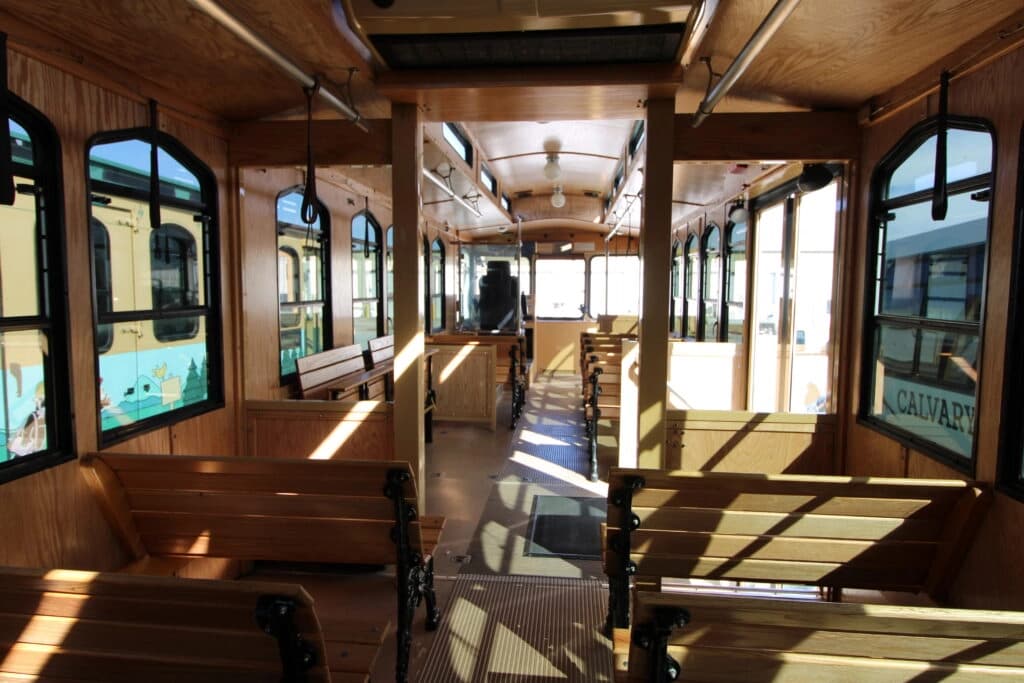 2010 Hometown Mainstreet 228 Trolley Bus - Image 17