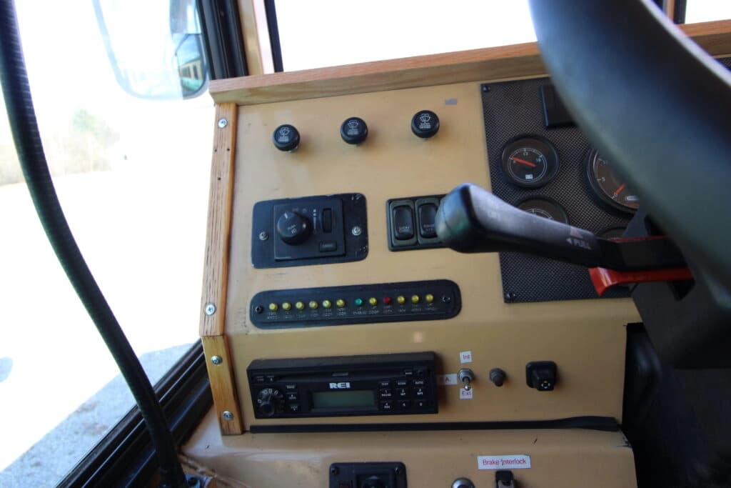 2010 Hometown Mainstreet 228 Trolley Bus - Image 21