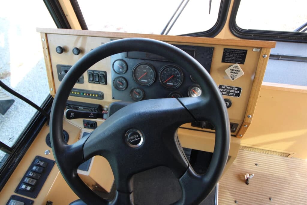 2010 Hometown Mainstreet 228 Trolley Bus - Image 25