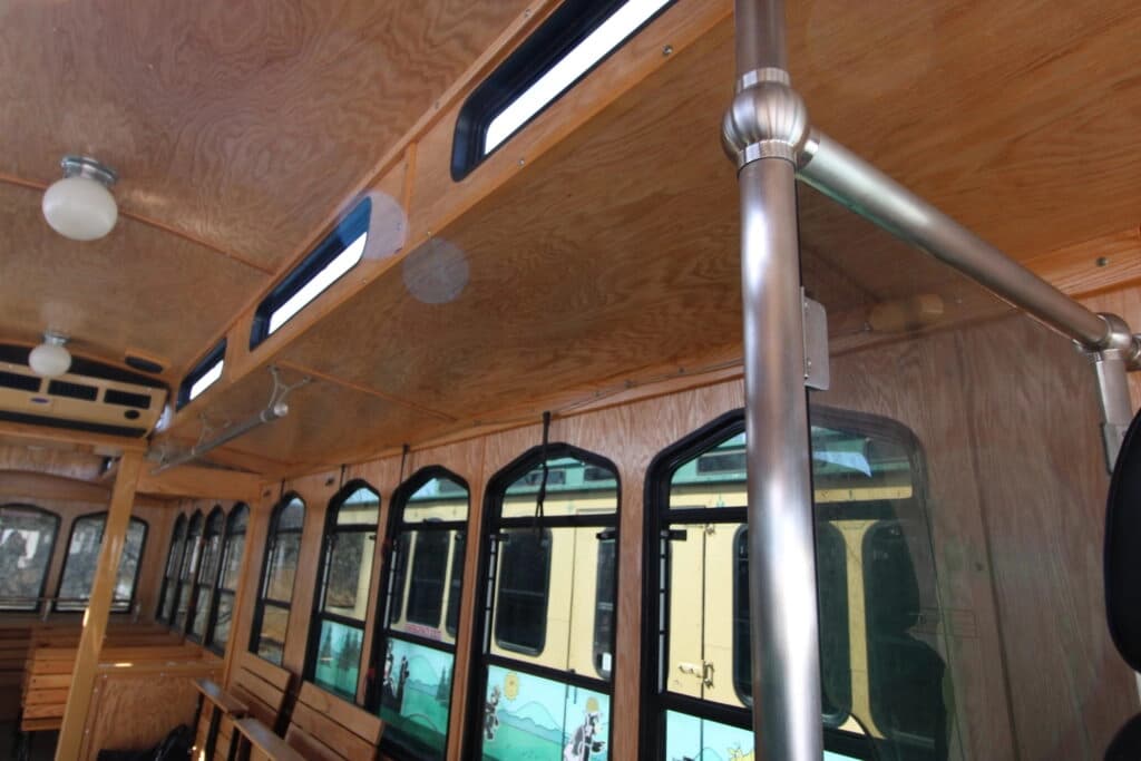 2010 Hometown Mainstreet 228 Trolley Bus - Image 7