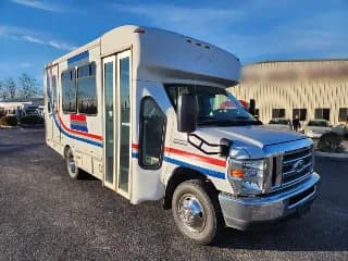 2016 Ford E-350 bus