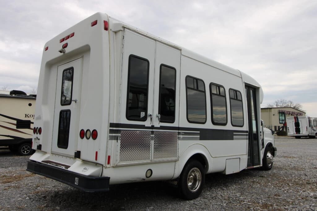 2012 Chevrolet Express 4500 Shuttle Bus - Image 2