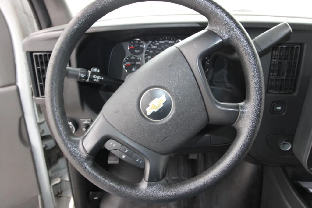 2012 Chevrolet Express 4500 Shuttle Bus - Image 11