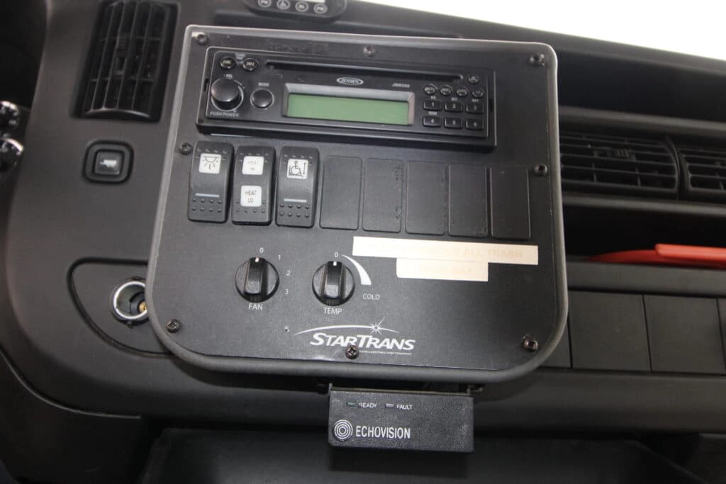 2012 Chevrolet Express 4500 Shuttle Bus - Image 12