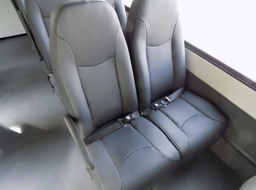 2025 Ford E-450 Starcraft Non-CDL - Image 3