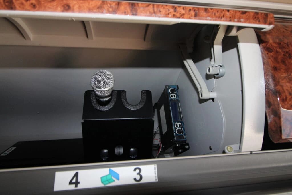 2013 MCI J4500 – VIP Coach - Image 12
