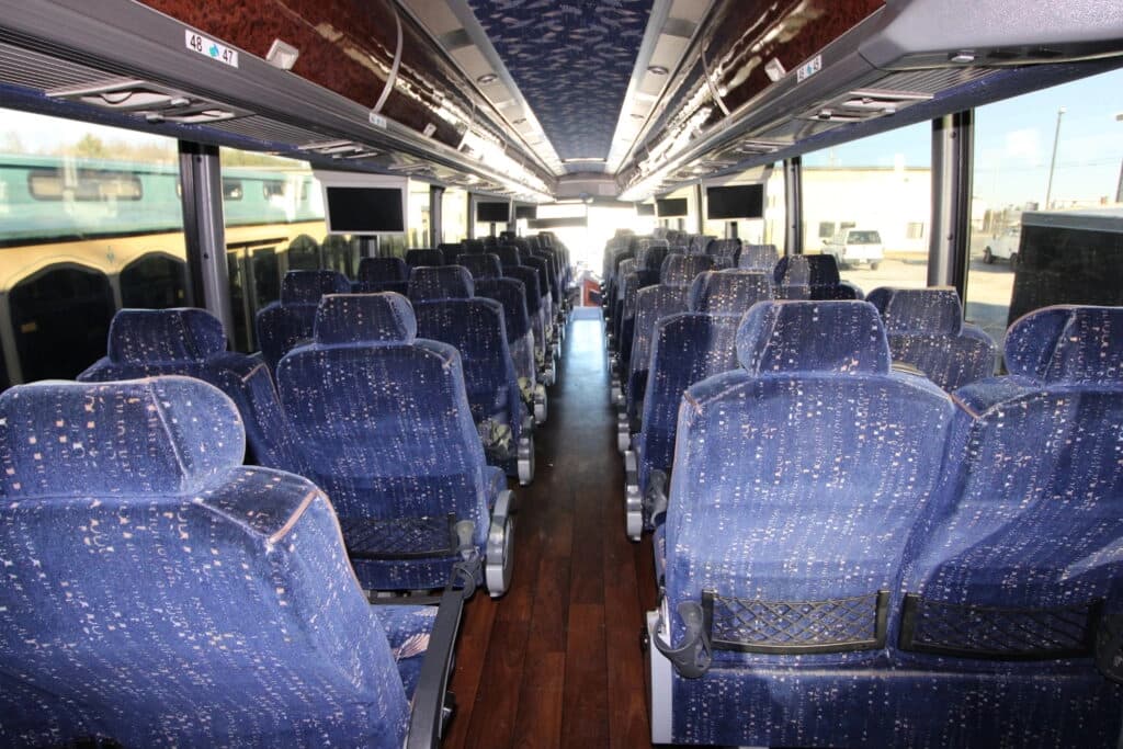 2013 MCI J4500 – VIP Coach - Image 18